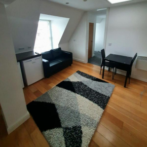 1-Bedroom flat with free parking on premises